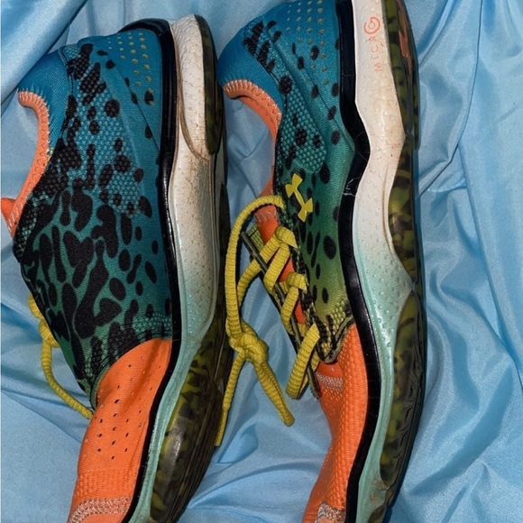 Orange and Green Sneakers!! Under armor toxic six posion dart frog - Picture 2 of 7